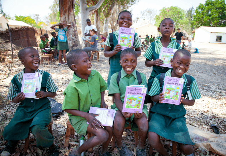 African children with reading books