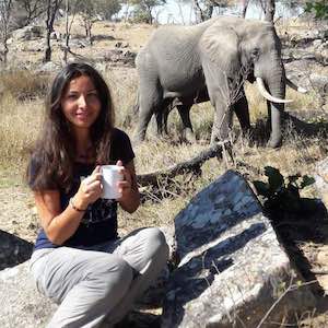 Volunteer testimonial with elephant