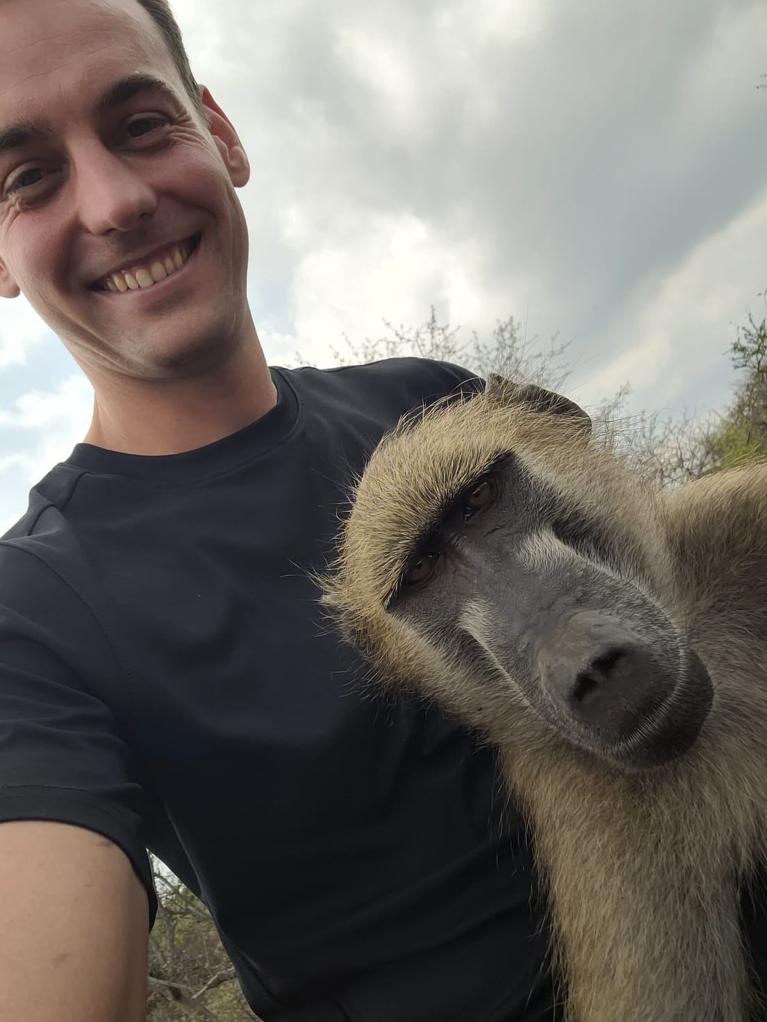 Vincent primate conservation volunteer