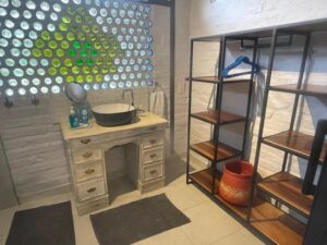Idali Boma Room Bathroom