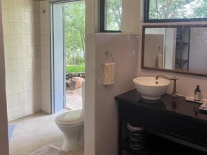 Mopane room bathroom