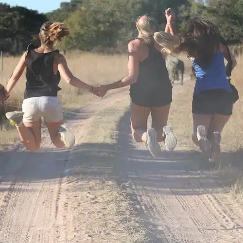 volunteer projects in Africa for under 18s